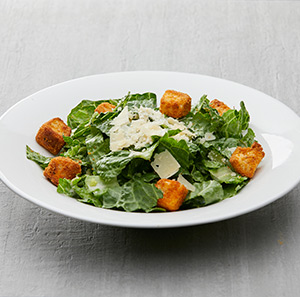 Caesar-Salad at Travinia
